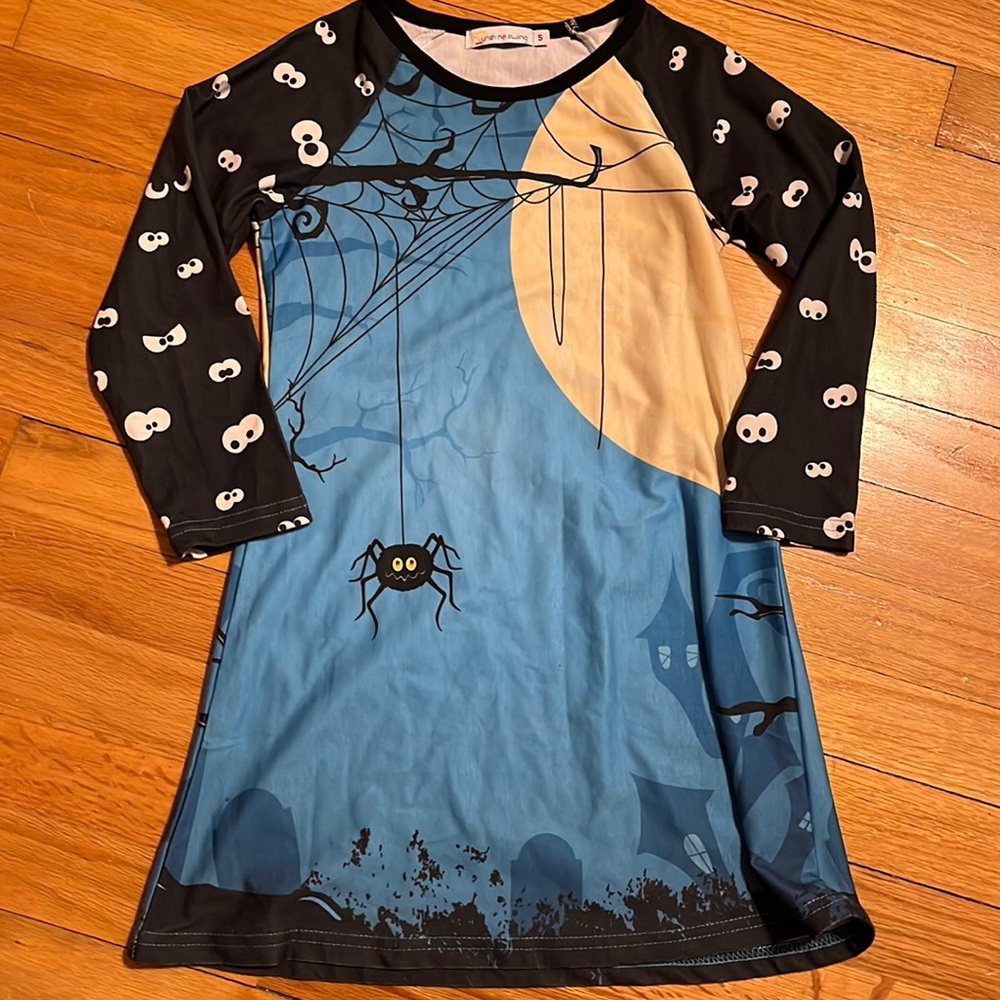 Girls dress